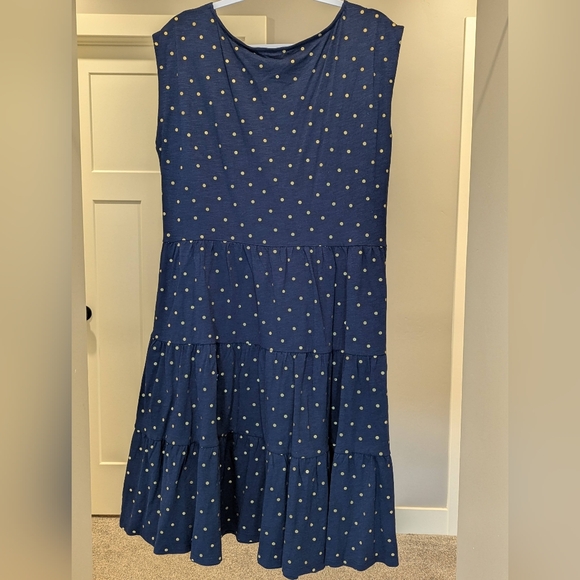 Brand new Boden Romaine Tiered Jersey Dress. Navy w/ Gold Polkadot, size 12 long - Picture 4 of 10